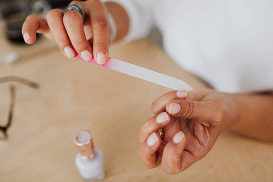 How to Remove Press-On Nails: A Comprehensive Guide
